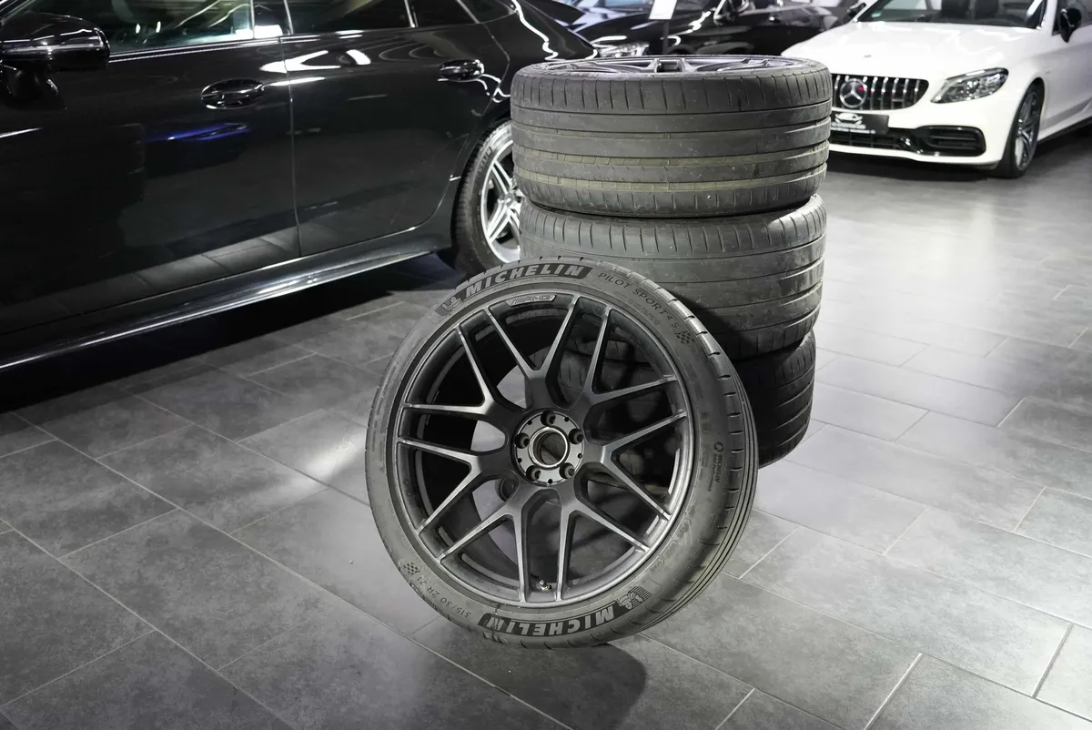 Mercedes-Benz AMG GT 63 S 4Matic+ - Image 27