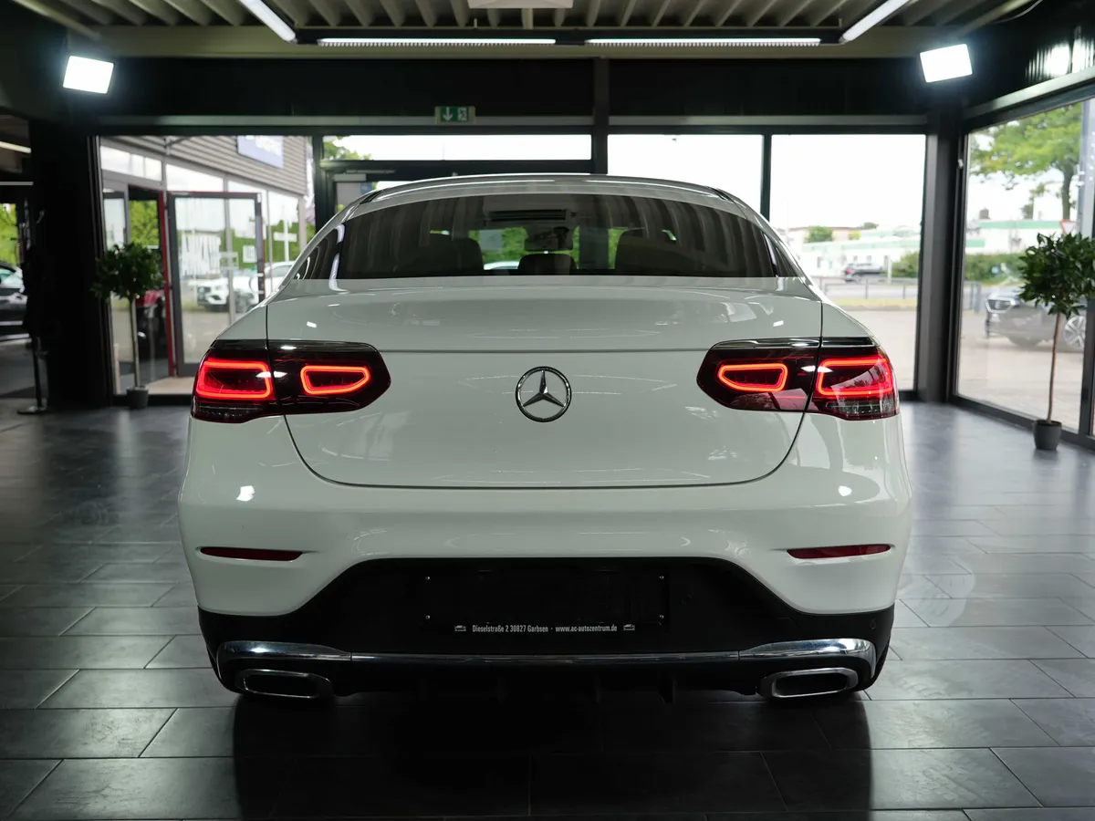 Mercedes-Benz GLC 200 Coupé 4MATIC AMG Line - Image 4