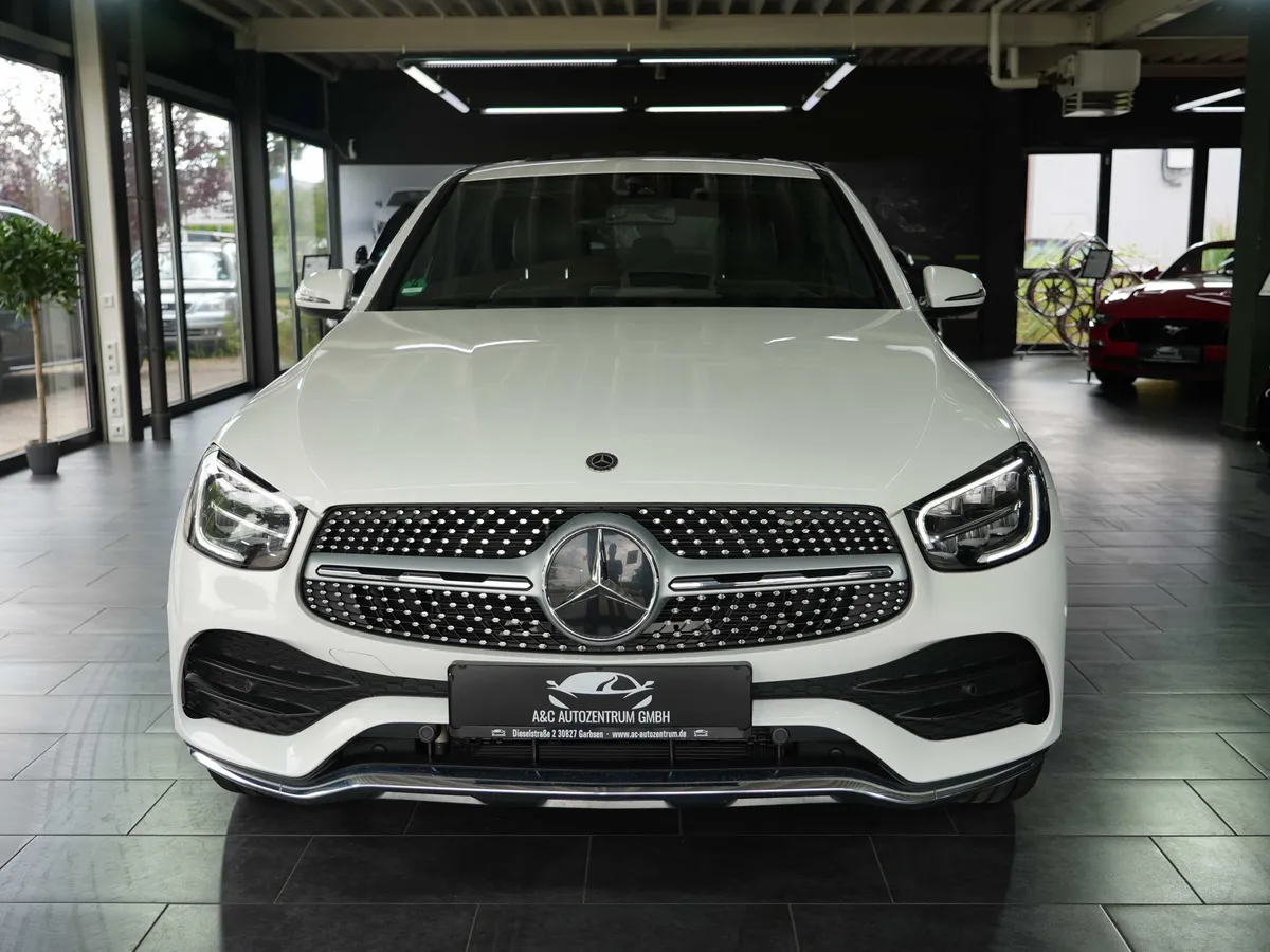 Mercedes-Benz GLC 200 Coupé 4MATIC AMG Line - Image 8