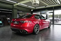 Alfa Romeo Giulia Quadrifoglio 2.9 V6 Bi-Turbo AT8 - Image 5