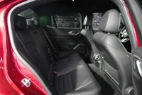 Alfa Romeo Giulia Quadrifoglio 2.9 V6 Bi-Turbo AT8 - Image 13