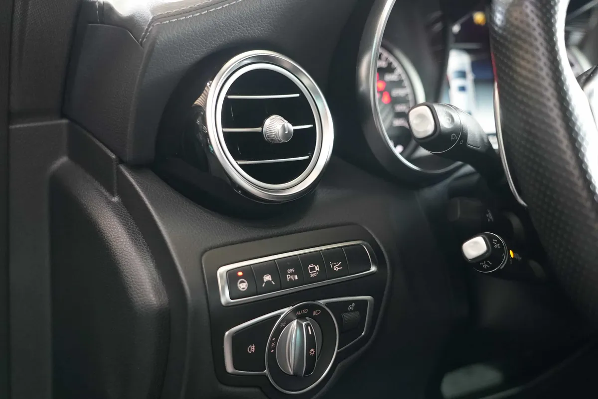 Mercedes-Benz GLC 63 AMG Coupé 4Matic - Image 13