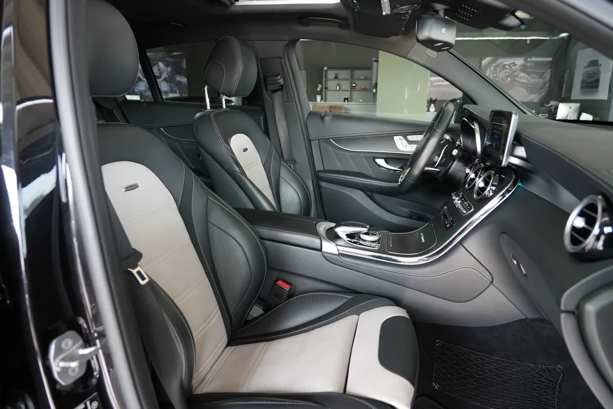 Mercedes-Benz GLC 63 AMG Coupé 4Matic - Image 19