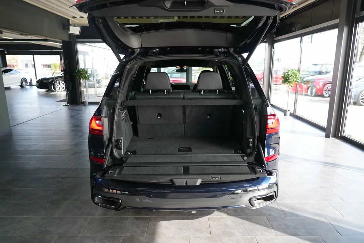 BMW X7 M50i - Image 5