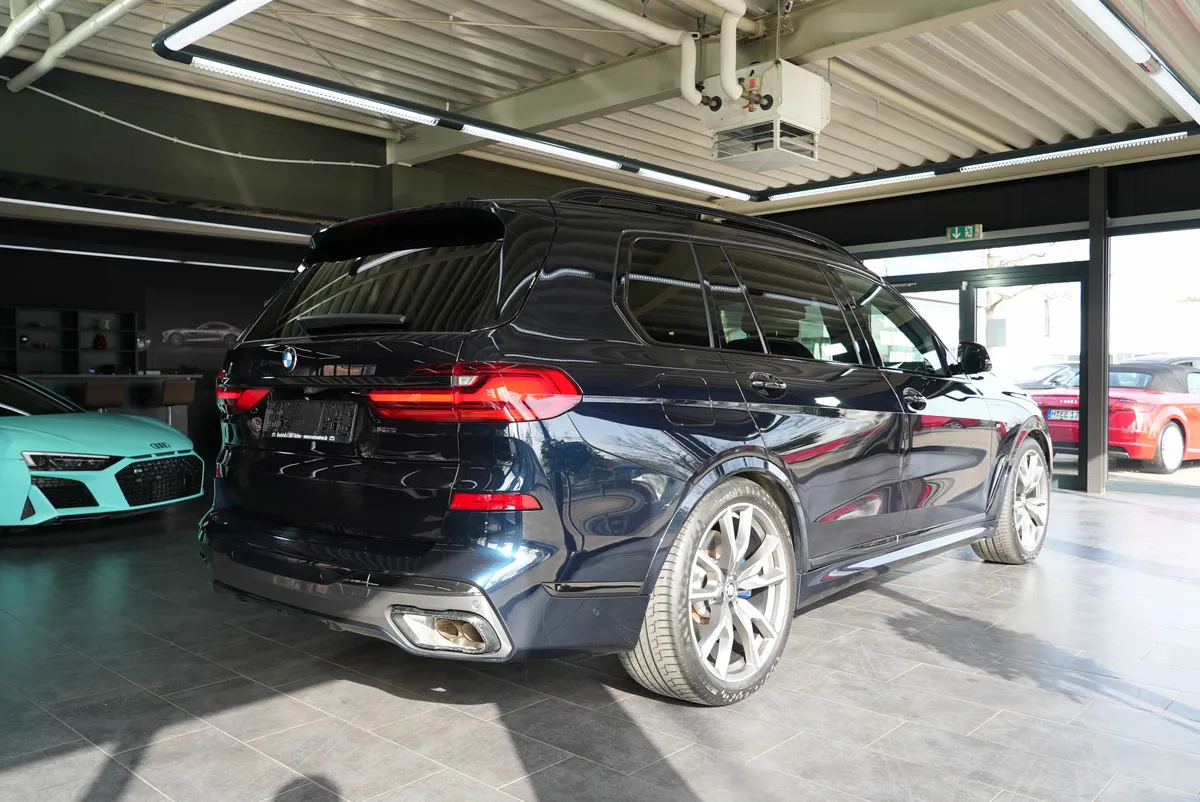 BMW X7 M50i - Image 7