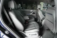 BMW X7 M50i - Image 19