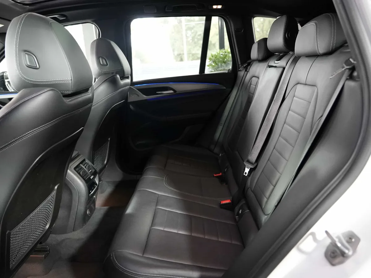 BMW X3 xDrive 30 d M Sportpaket - Image 14