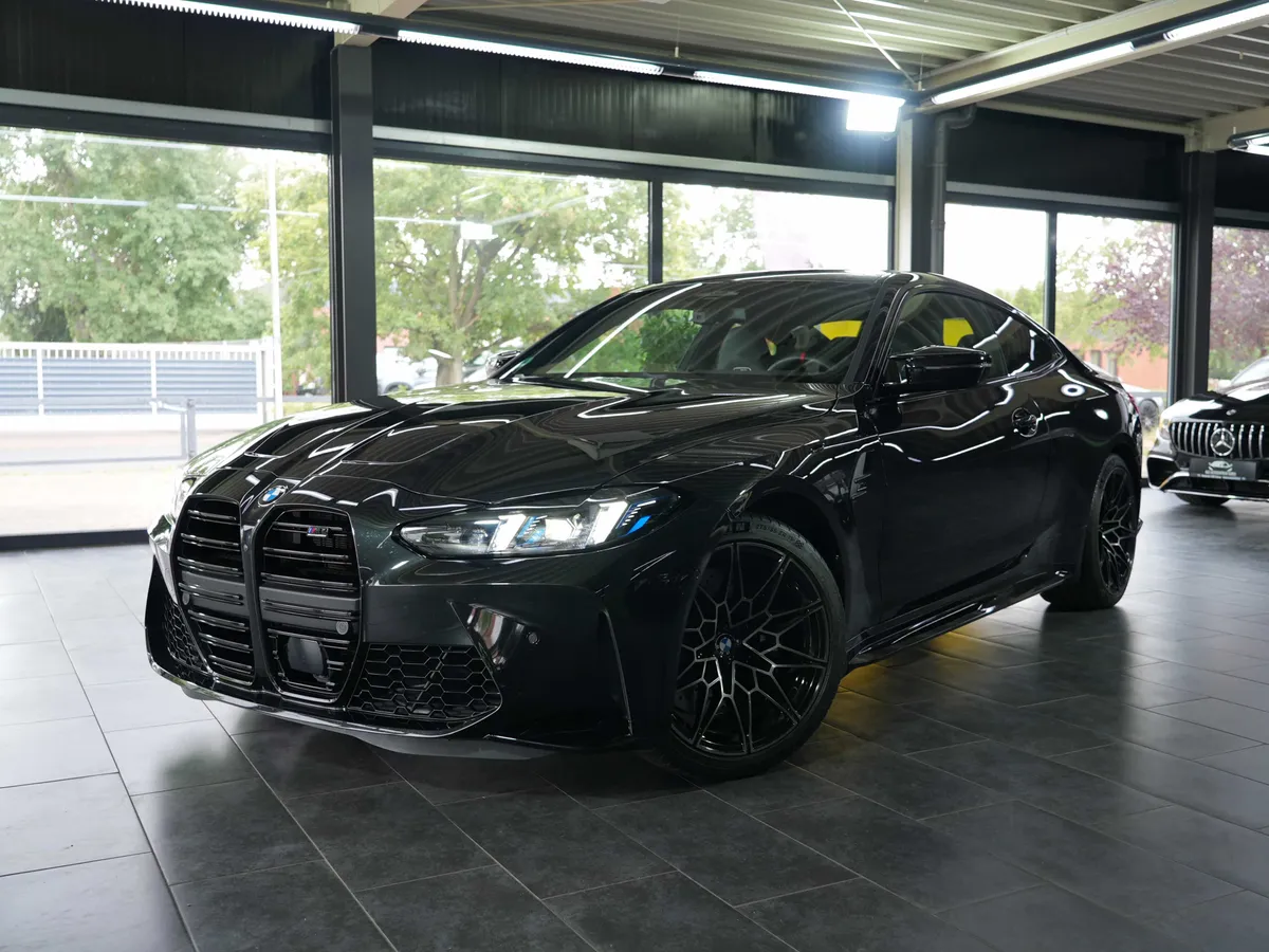 BMW M4 Coupé M xDrive Competition - Image 26