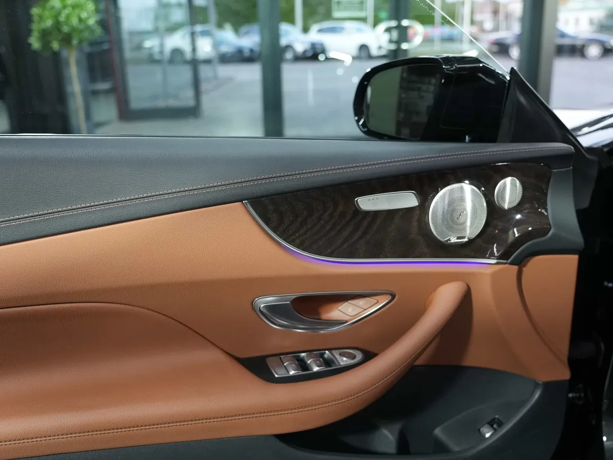 Mercedes-Benz E 400 d 4Matic Coupé AMG Line - Image 11