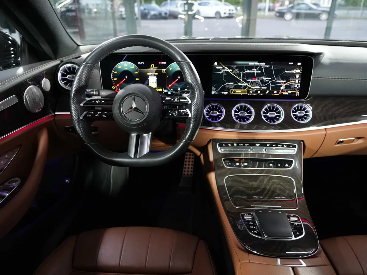 Mercedes-Benz E 400 d 4Matic Coupé AMG Line - Image 19