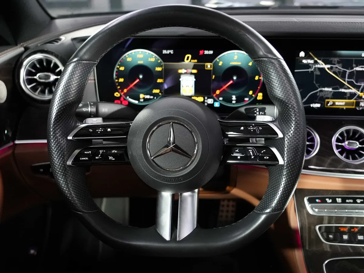 Mercedes-Benz E 400 d 4Matic Coupé AMG Line - Image 20