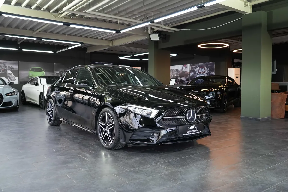Mercedes-Benz A 200 Limousine AMG Line - Image 7