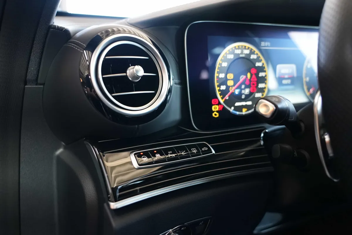 Mercedes-Benz E 63 S AMG 4Matic+ - Image 10