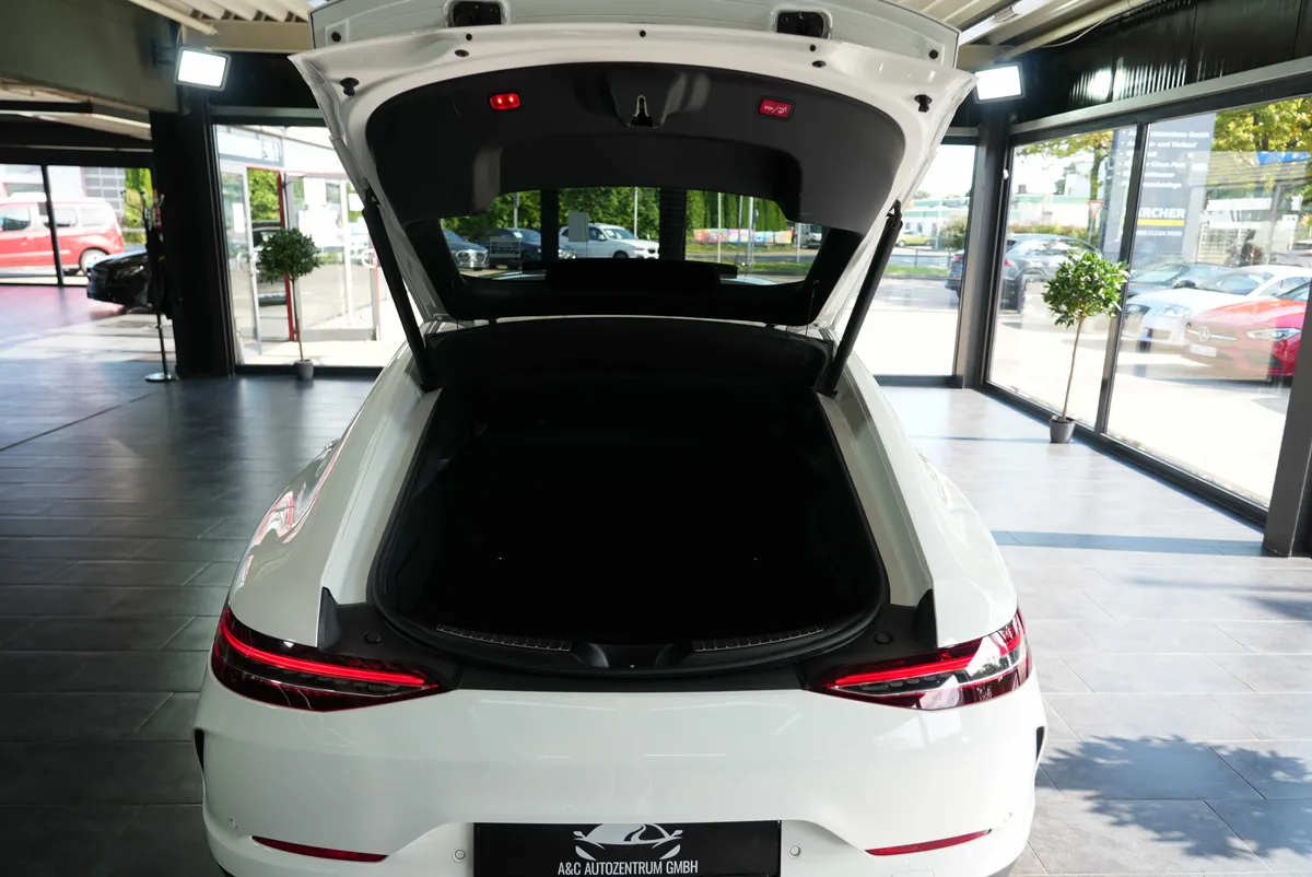 Mercedes-Benz AMG GT 43 - Image 5