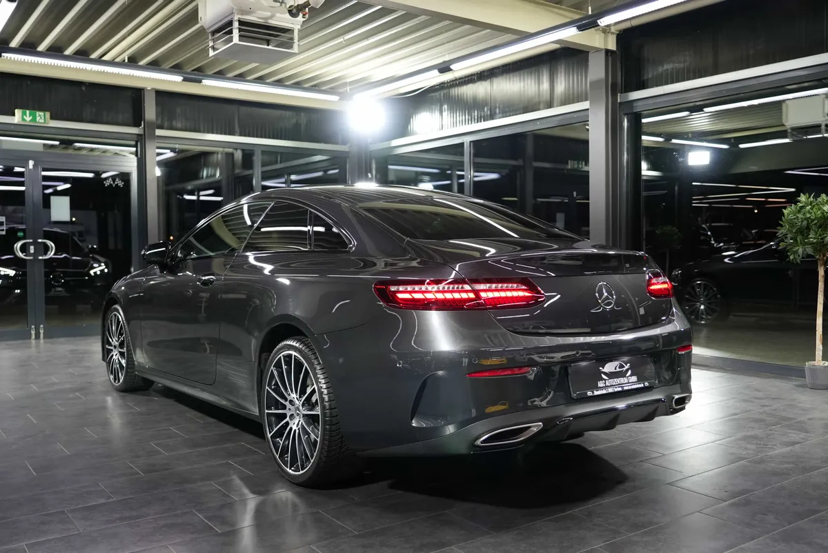 Mercedes-Benz E 450 Coupé 4Matic AMG Line - Image 3