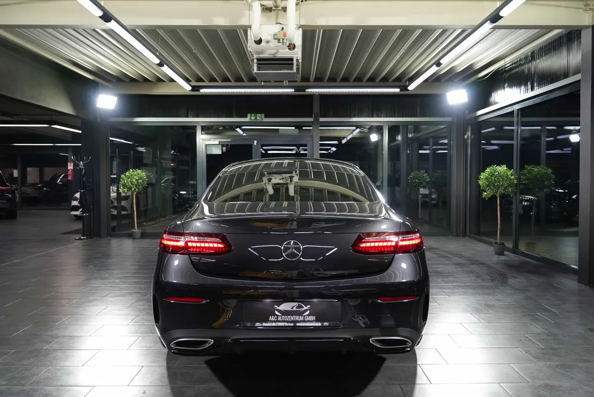 Mercedes-Benz E 450 Coupé 4Matic AMG Line - Image 4