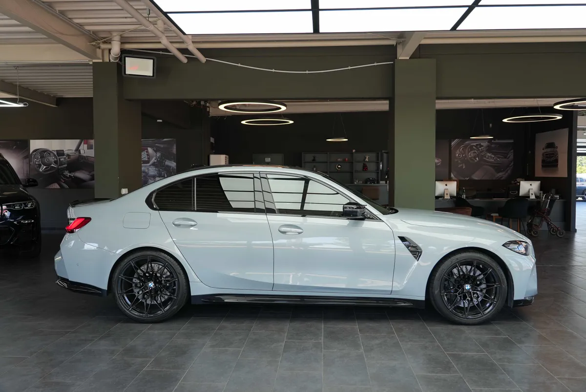 BMW M3 Competition Limousine Brooklyn Grau - Image 23