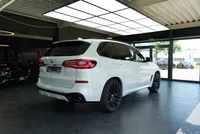 BMW X5 M50i - Image 7