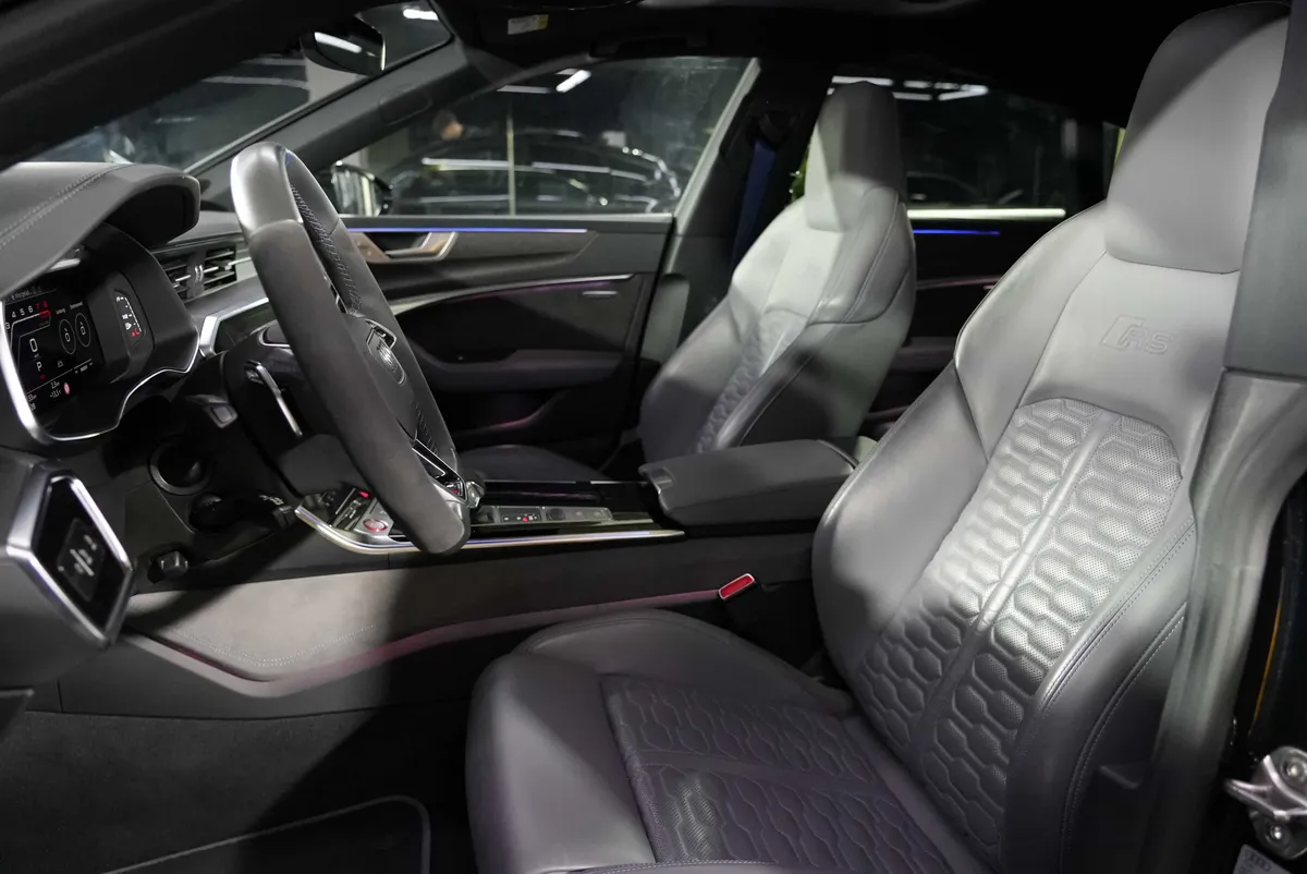 Audi RS 7 Sportback 4.0 TFSI Quattro - Image 13