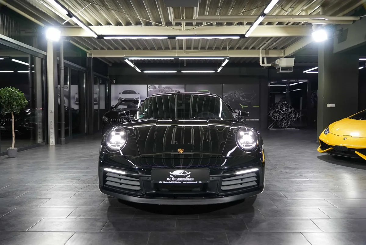 Porsche 911 Carrera S (992) - Image 8