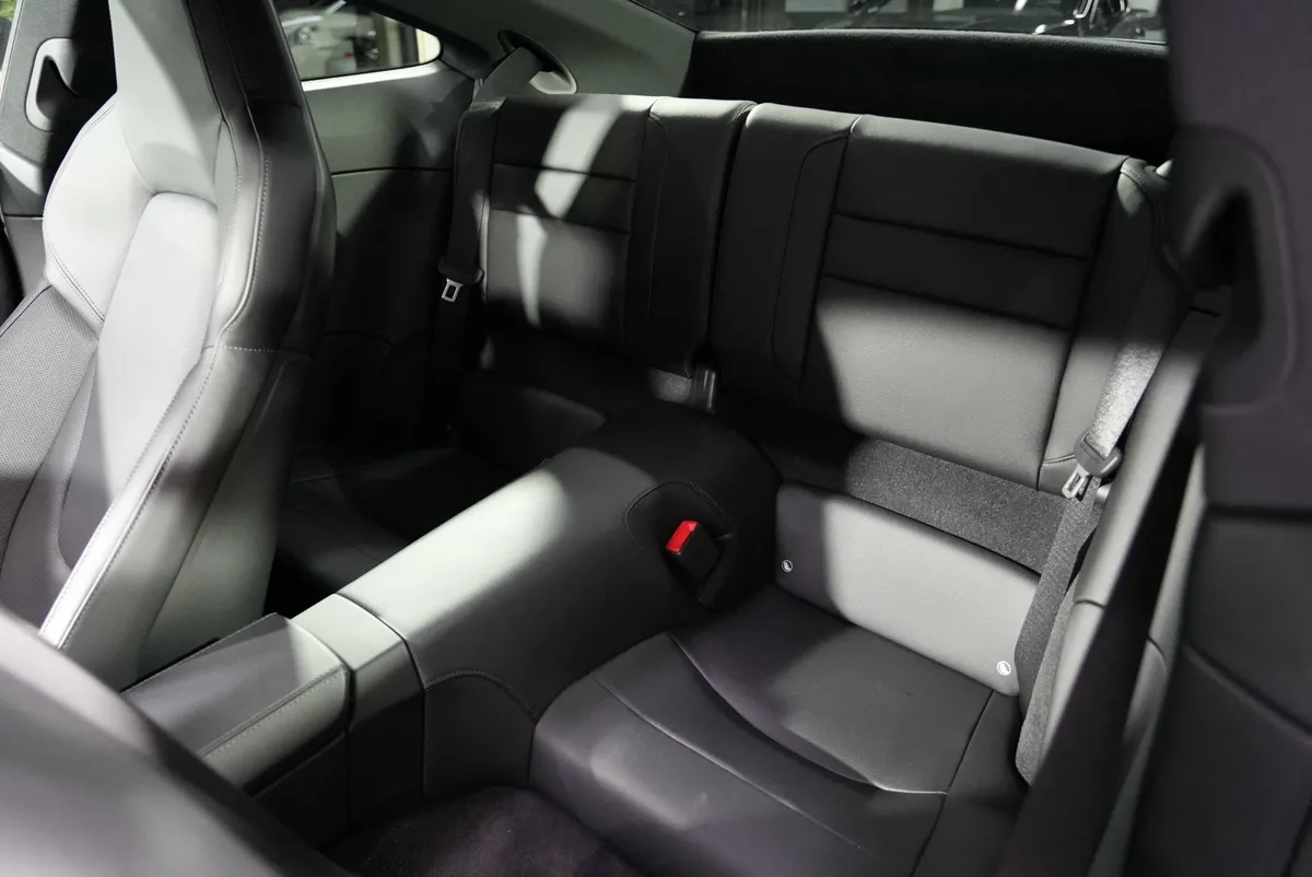 Porsche 911 Carrera S (992) - Image 16