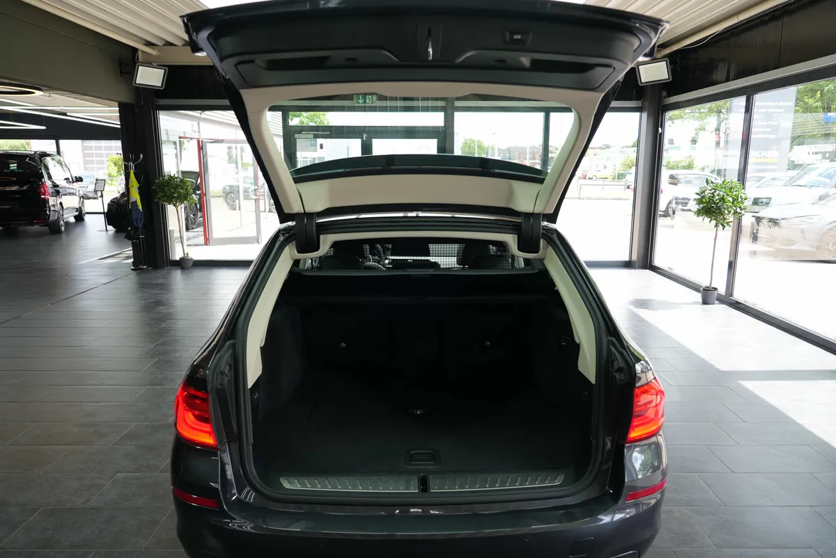 BMW 540i xDrive Touring Sport Line - Image 5