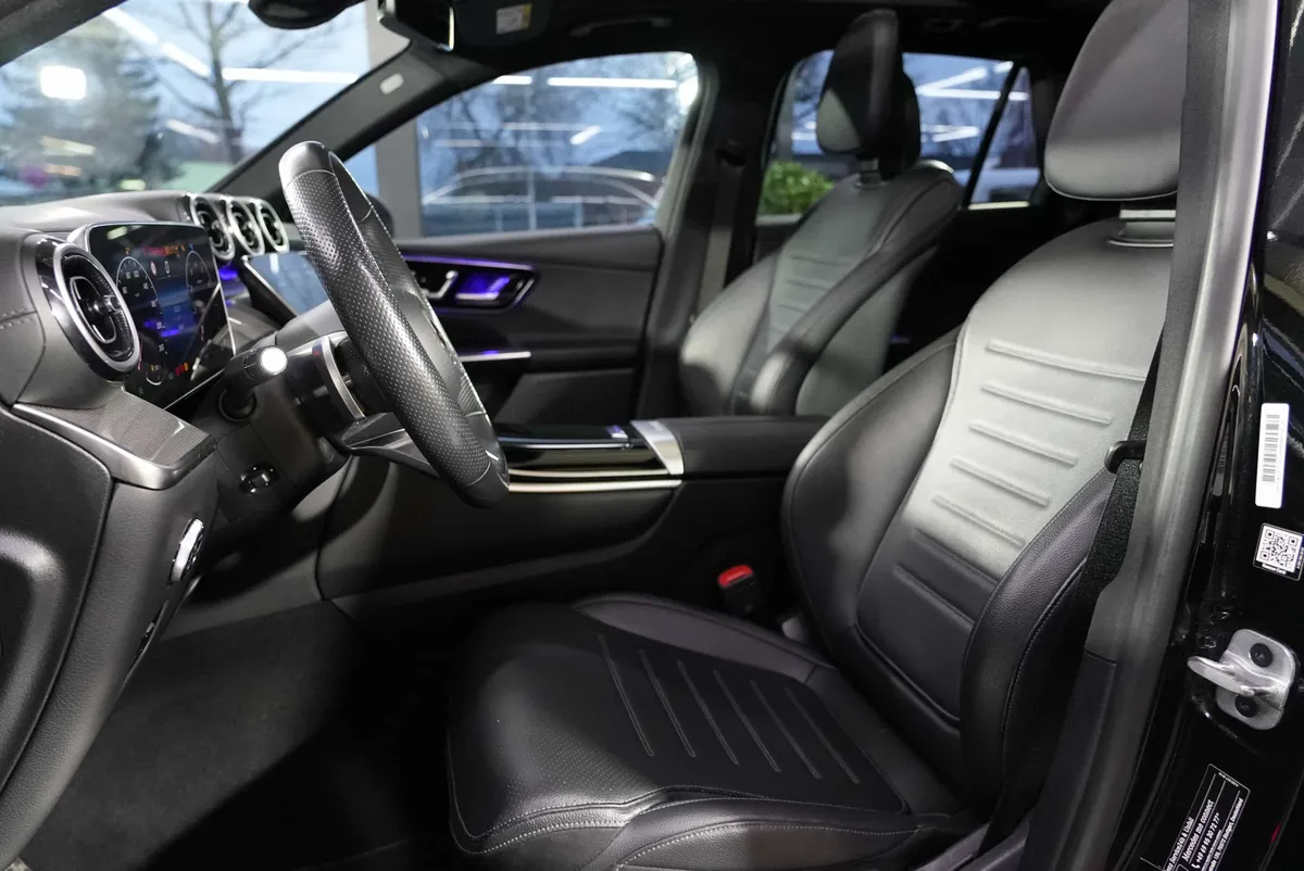 Mercedes-Benz GLC 200 4Matic AMG Line - Image 13