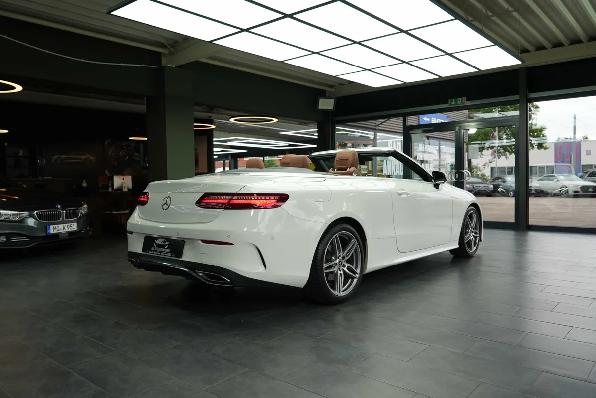 Mercedes-Benz E 200 Cabrio AMG Line - Image 5