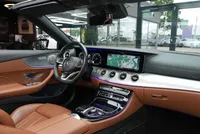 Mercedes-Benz E 200 Cabrio AMG Line - Image 13