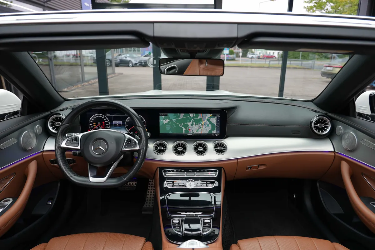Mercedes-Benz E 200 Cabrio AMG Line - Image 15