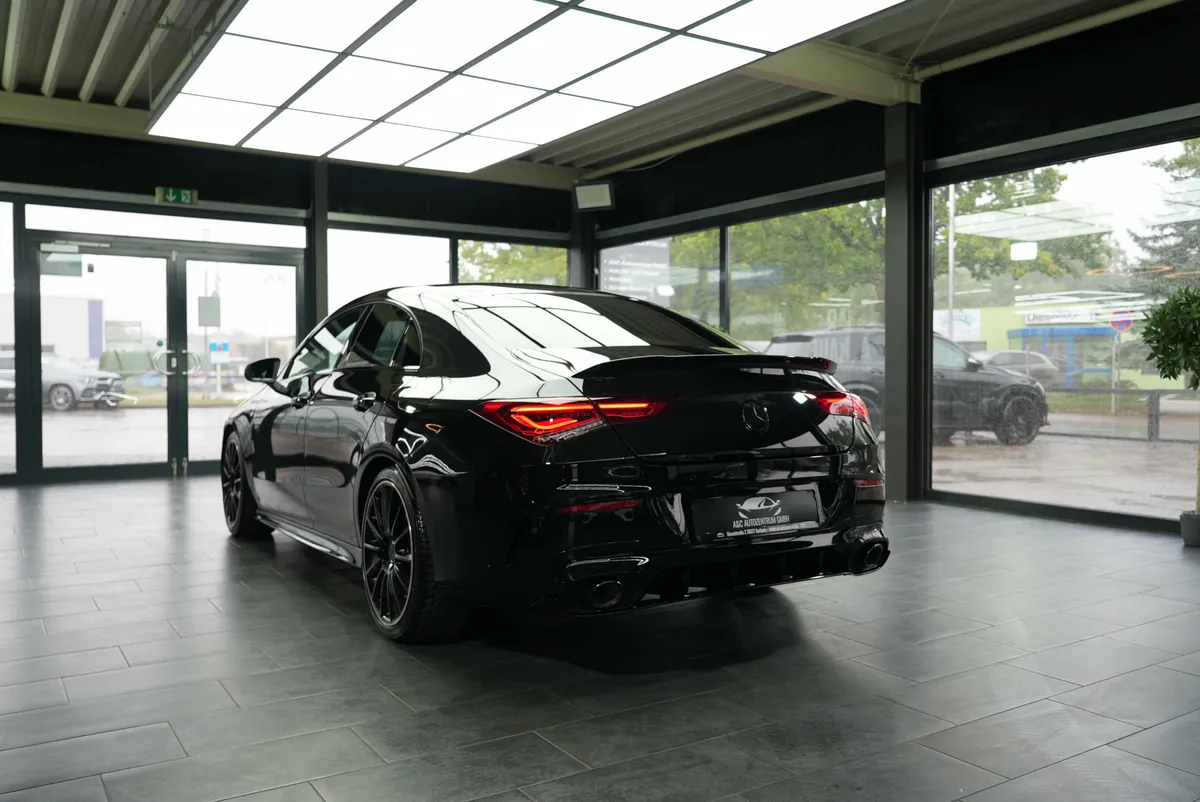 Mercedes-Benz CLA 35 AMG 4Matic - Image 3