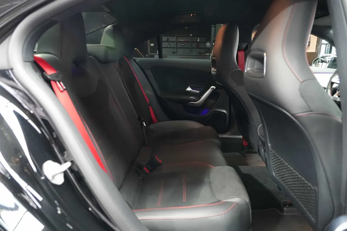 Mercedes-Benz CLA 35 AMG 4Matic - Image 12