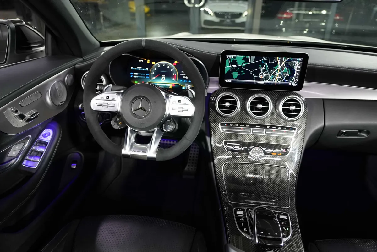 Mercedes-Benz C 63 AMG Cabrio - Image 17