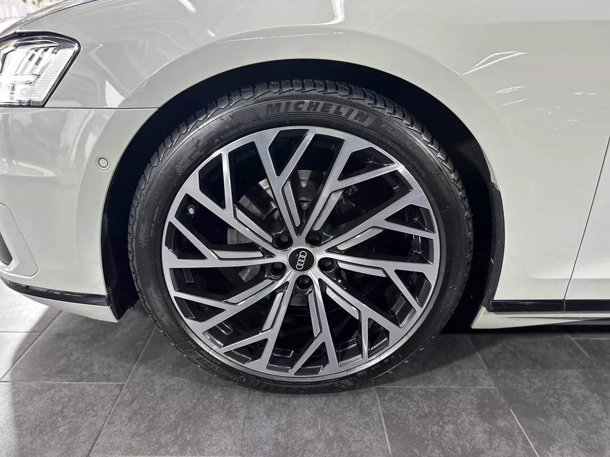 Audi A8 50 TDI quattro - Image 11
