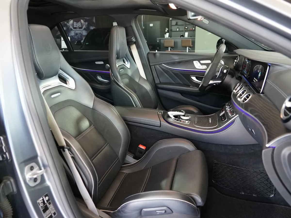 Mercedes-Benz E 63 AMG - Image 18