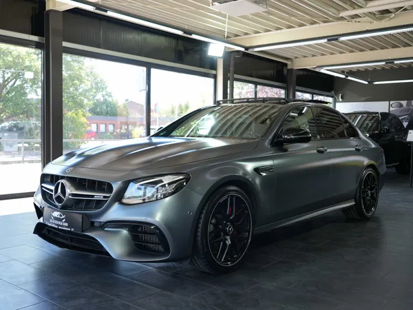 Mercedes-Benz E 63 AMG