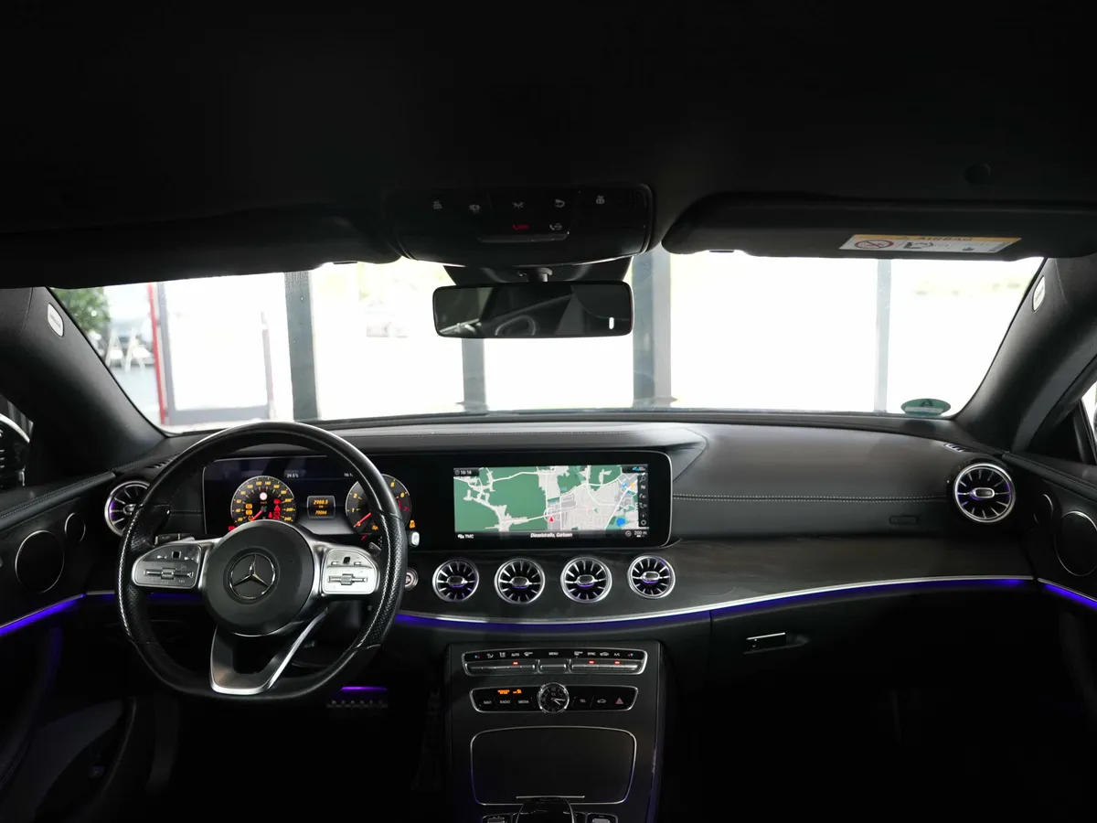 Mercedes-Benz E 200 Coupé AMG Line - Image 16