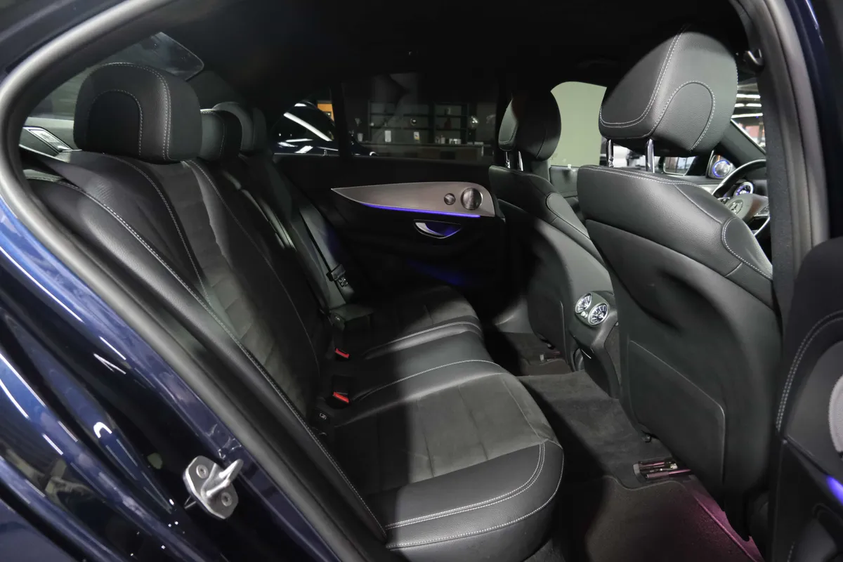 Mercedes-Benz E 350 AMG Line Widescreen - Image 17