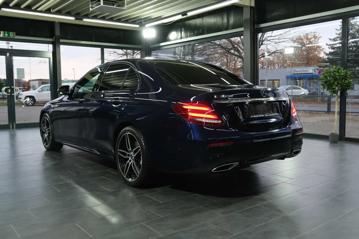Mercedes-Benz E 350 AMG Line Widescreen - Image 3