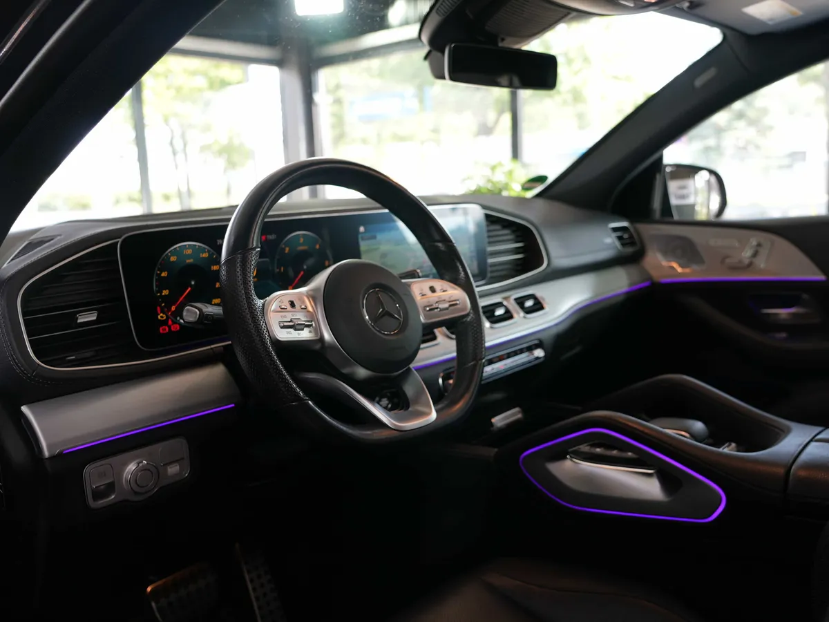 Mercedes-Benz GLE 350d 4Matic Coupé AMG Line - Image 11